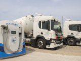 Estos surtidores de Galileo Patagonia están diseñados para ser instalados en centros industriales o logísticos y en estaciones de servicio, sin necesidad de conexión a las redes de gas convencionales. Crédito: Livio Giordano - Gentileza Galileo Energía