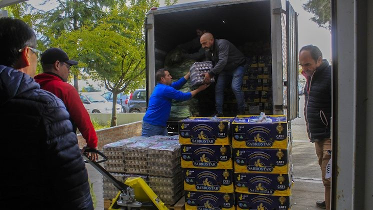 El gobierno firmó un convenio con los productores regionales. Foto: secretaría de Producción. El gobierno firmó un convenio con los productores regionales. Foto: secretaría de Producción.