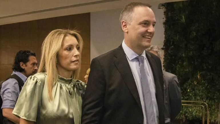 Manuel Adorni y su esposa Bettina Angeletti. Manuel Adorni y su esposa Bettina Angeletti.