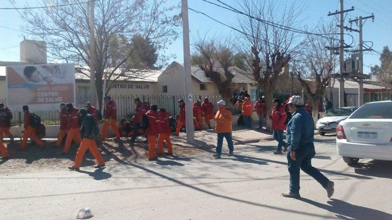 Un obrero murió en la base de la empresa Techint: denuncian carencias en asistencia médica