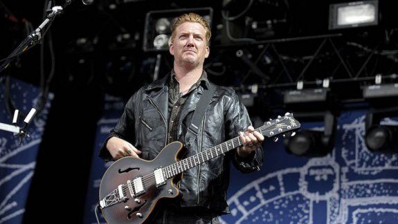 La reportera gráfica presentará acciones contra Josh Homme.