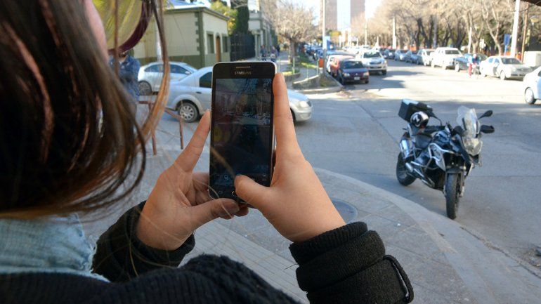 Las infracciones de tránsito se podrán denunciar por Whatsapp