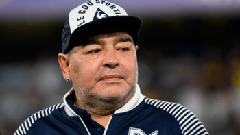 En el segundo juicio por la muerte de Maradona, uno de los peritos que hizo la autopsia aseguró que agonizó 12 horas. En el segundo juicio por la muerte de Maradona, uno de los peritos que hizo la autopsia aseguró que agonizó 12 horas.