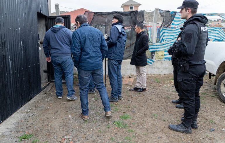 Después de cinco años recuperaron un predio usurpado en Comodoro Rivadavia. Después de cinco años recuperaron un predio usurpado en Comodoro Rivadavia.