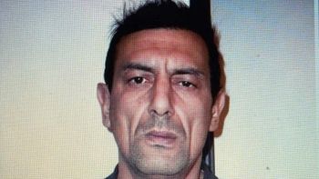 Fernando Cárdenas, el asesino que huyó de la cárcel de Trelew. Fernando Cárdenas, el asesino que huyó de la cárcel de Trelew.