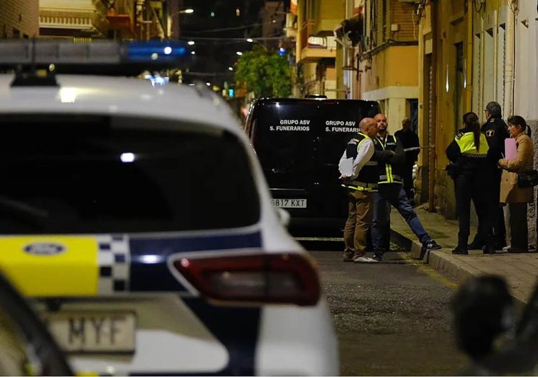 El femicidio conmovió a la comunidad argentina en España. La policía investiga el hecho. El femicidio conmovió a la comunidad argentina en España. La policía investiga el hecho.