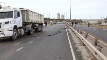 AM accidente camion ruta 7 (1).jpg
