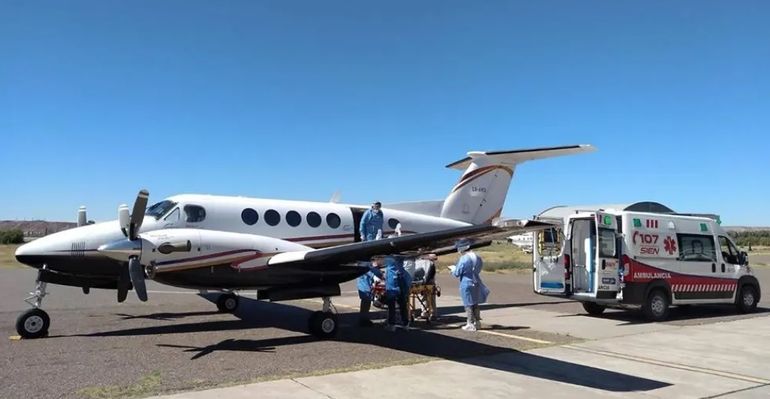 Reactivaron vuelos sanitarios en Neuquén: un niño y una mujer con un shock post cesárea, los primeros casos | LM Neuquen Reactivaron vuelos sanitarios en Neuquén: un niño y una mujer con un shock post cesárea, los primeros casos