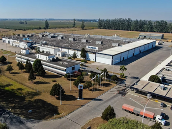 La suba esperada en agroindustria y energía anima a fabricantes de camiones a invertir fuerte. Foto: NA.