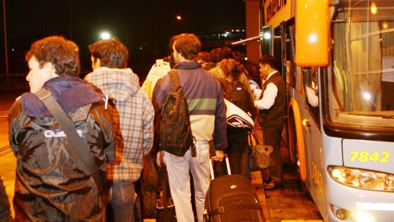 El colectivo salió de la terminal de Neuquén y allí les habrían robado el equipaje.