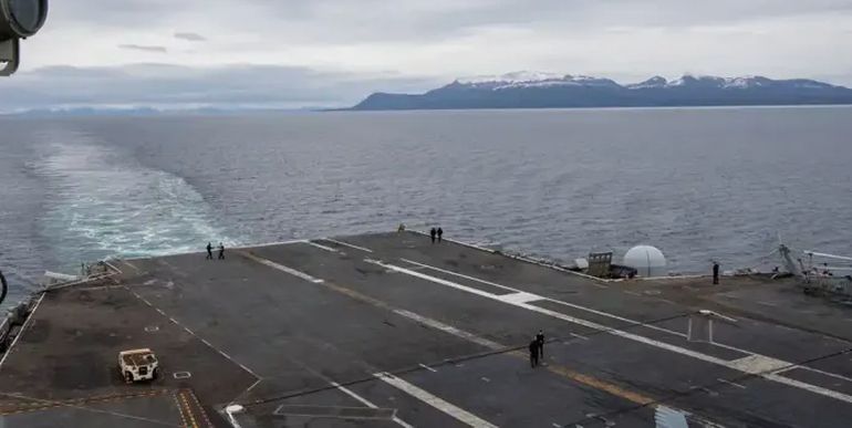 El portaaviones USS Nimitz ingresó a aguas argentinas el domingo 26 de abril de 2026. El portaaviones USS Nimitz ingresó a aguas argentinas el domingo 26 de abril de 2026.