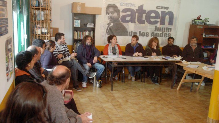 Los secretarios generales de ATEN realizaron ayer un plenario en Junín de los Andes