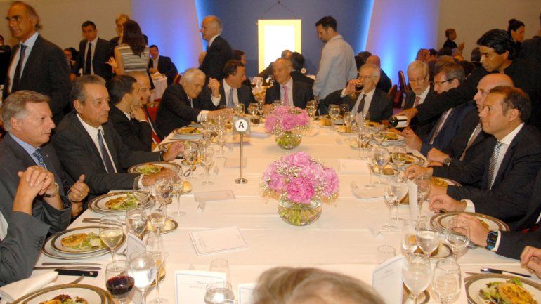 Gutiérrez participa del almuerzo junto a Aranguren.&nbsp;