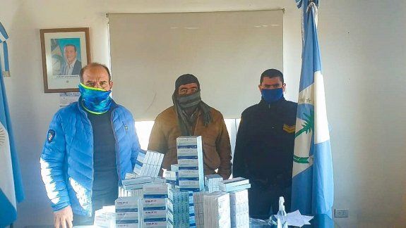 Veteranos donan medicamentos en Covunco Abajo