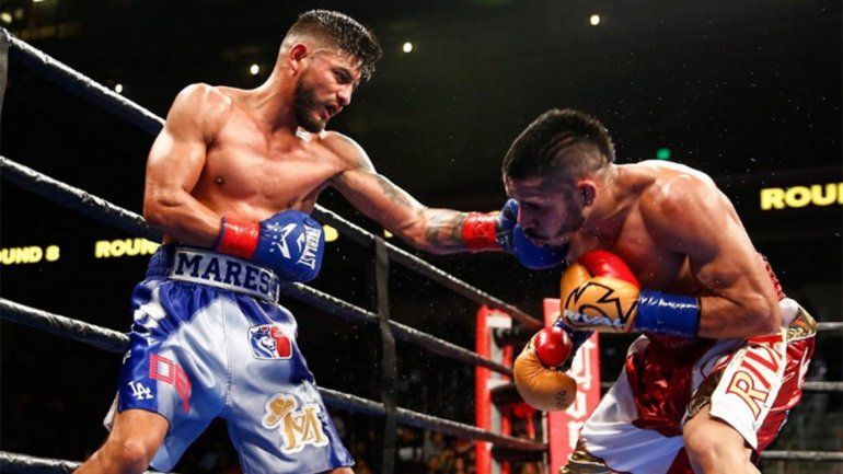 Jesús Cuellar perdió el título súper pluma AMB ante el mexicano Mares