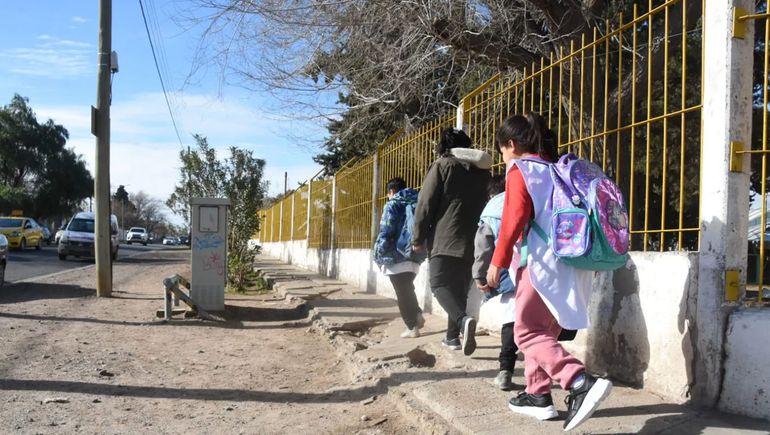 Calendario escolar 2025 Argentina: cuándo comienzan lasclases y las vacaciones de invierno