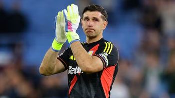 por que quedo tan lejos dibu martinez en la eleccion a mejor arquero del mundo por que quedo tan lejos dibu martinez en la eleccion a mejor arquero del mundo