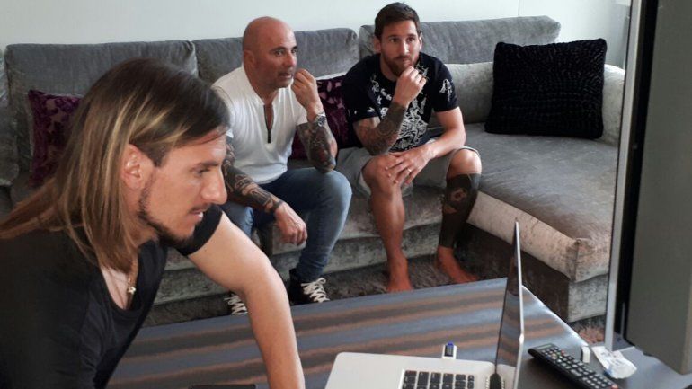 Cumbre albiceleste: Sampaoli se reunión con Messi en Barcelona