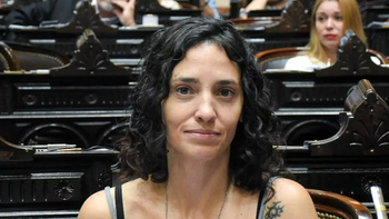 La diputada nacional por Buenos Aires, Paula Penacca, tras el escándalo en el Congreo La diputada nacional por Buenos Aires, Paula Penacca, tras el escándalo en el Congreo