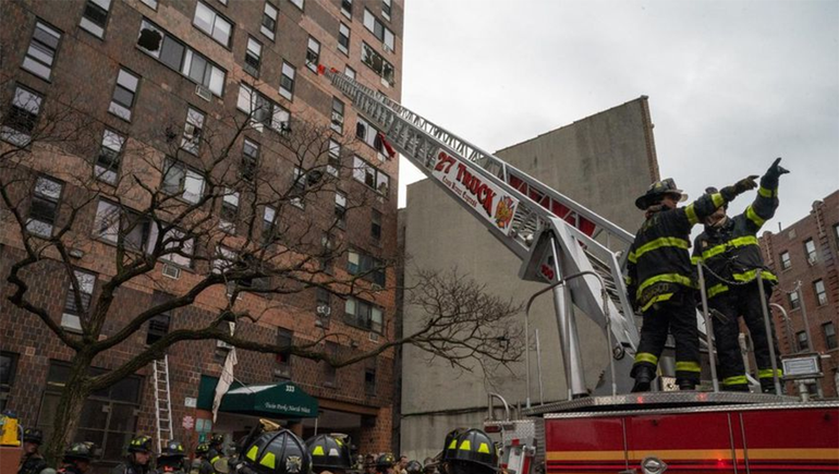 Tragedia en Nueva York: 19 muertos tras un incendio en un edificio
