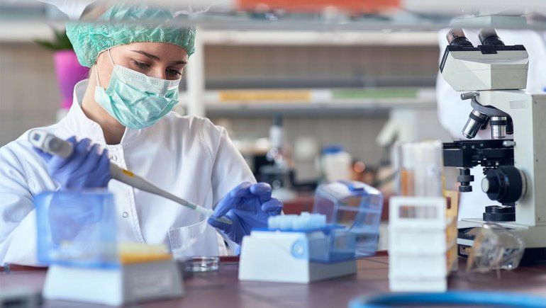 COVID: hallaron dos nuevas cepas en Estados Unidos