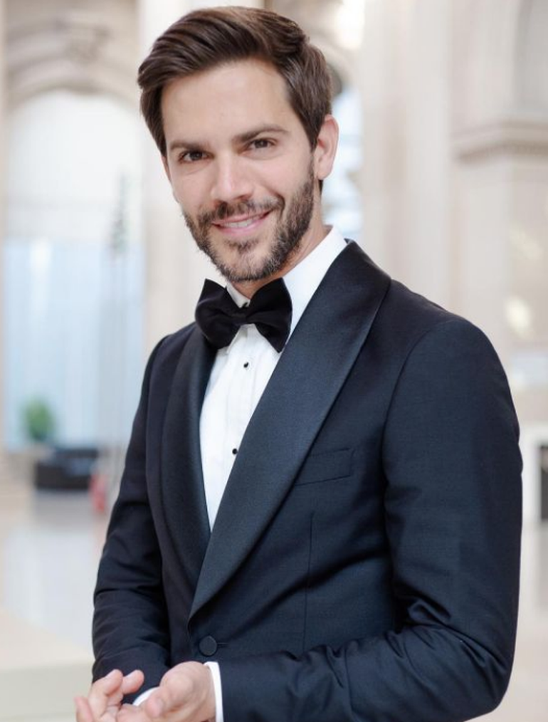 Marc Clotet es el galán al que vieron junto a la China Suárez en Montevideo. Marc Clotet es el galán al que vieron junto a la China Suárez en Montevideo.