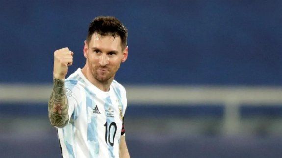 El mensaje de Messi con festejo maradoniano