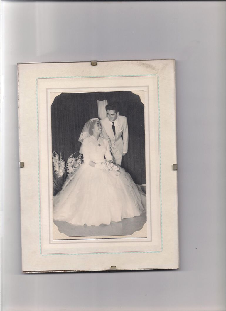 Arturo Pérez su casamiento con Kety Hunicken.