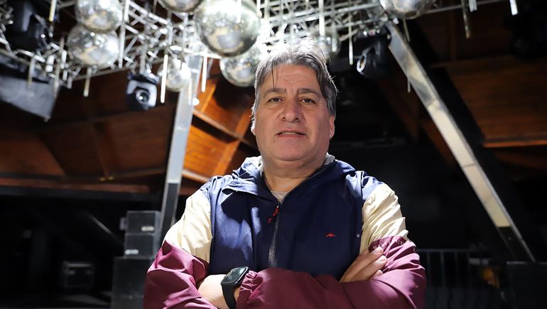 Después de 22 años en la actividad petrolera, Carlos Fidas, arribo desde Comodoro Rivadavia para cumplir el sueño del pibe: transformarse en el dueño de un boliche, Pirkas.
