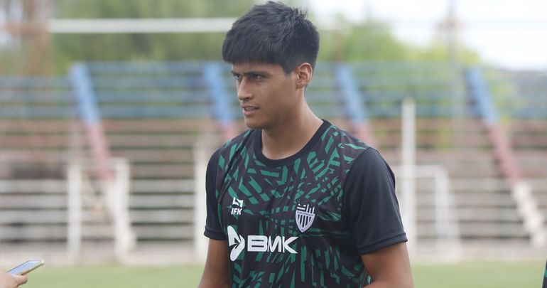 Jeremías Langa charló con LM Cipolletti después del primer amistoso. Fotos: Anahí Cárdena&nbsp;