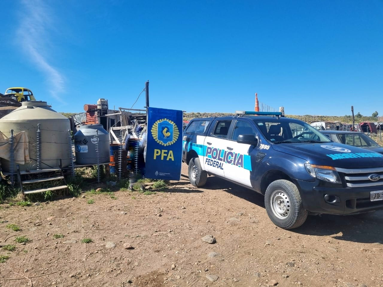 Los allanamientos y controles se realizaron en Zapala, Centenario y Allen. Los allanamientos y controles se realizaron en Zapala, Centenario y Allen.