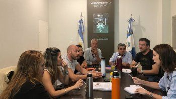 centenario: municipales bloquearon por horas la ruta 7 centenario: municipales bloquearon por horas la ruta 7