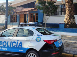 En el marco de la investigación, se llevaron adelante diversos allanamientos en Allen donde descubrieron una billetera robada durante el asalto. En el marco de la investigación, se llevaron adelante diversos allanamientos en Allen donde descubrieron una billetera robada durante el asalto.