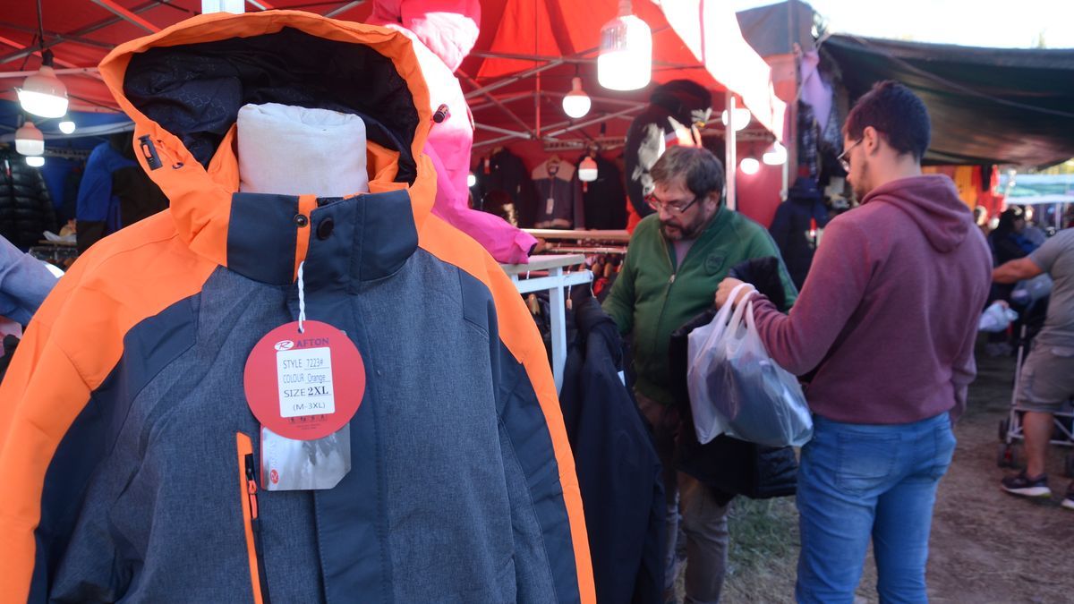 Comerciantes de Plottier en alerta por un proyecto que busca habilitar ferias y showrooms