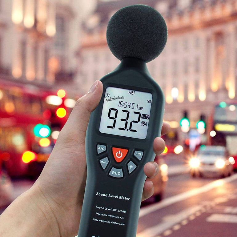 La prueba del decibelímetro fue contundente para que el vecino del hotel alojamiento ganara el juicio. Foto: Google. La prueba del decibelímetro fue contundente para que el vecino del hotel alojamiento ganara el juicio. Foto: Google.