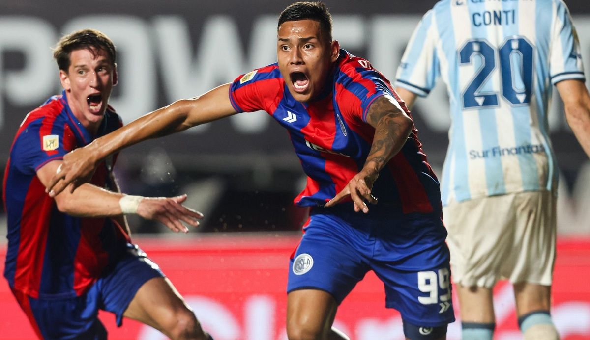 El delantero de San Lorenzo al que le rescindirán el contrato por indisciplina