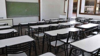 Este viernes 17 de abril no habrá clases en niveles medios y terciarios en Neuquén. Este viernes 17 de abril no habrá clases en niveles medios y terciarios en Neuquén.