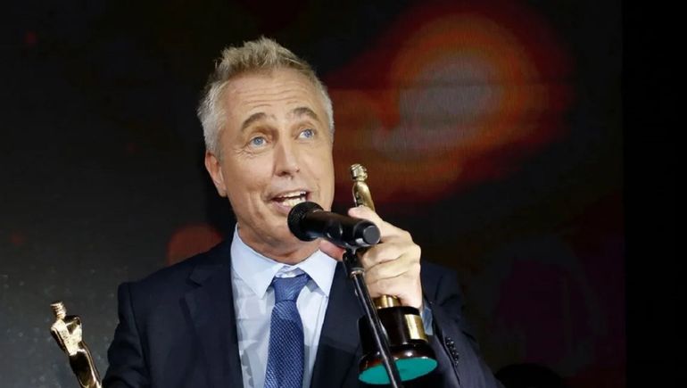 Quién conducirá la entrega de los premios Martín Fierro