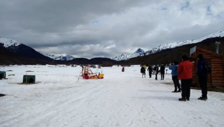 El centro invernal Las Cotorras, cerca de Ushuaia, en Tierra del Fuego. El centro invernal Las Cotorras, cerca de Ushuaia, en Tierra del Fuego. 