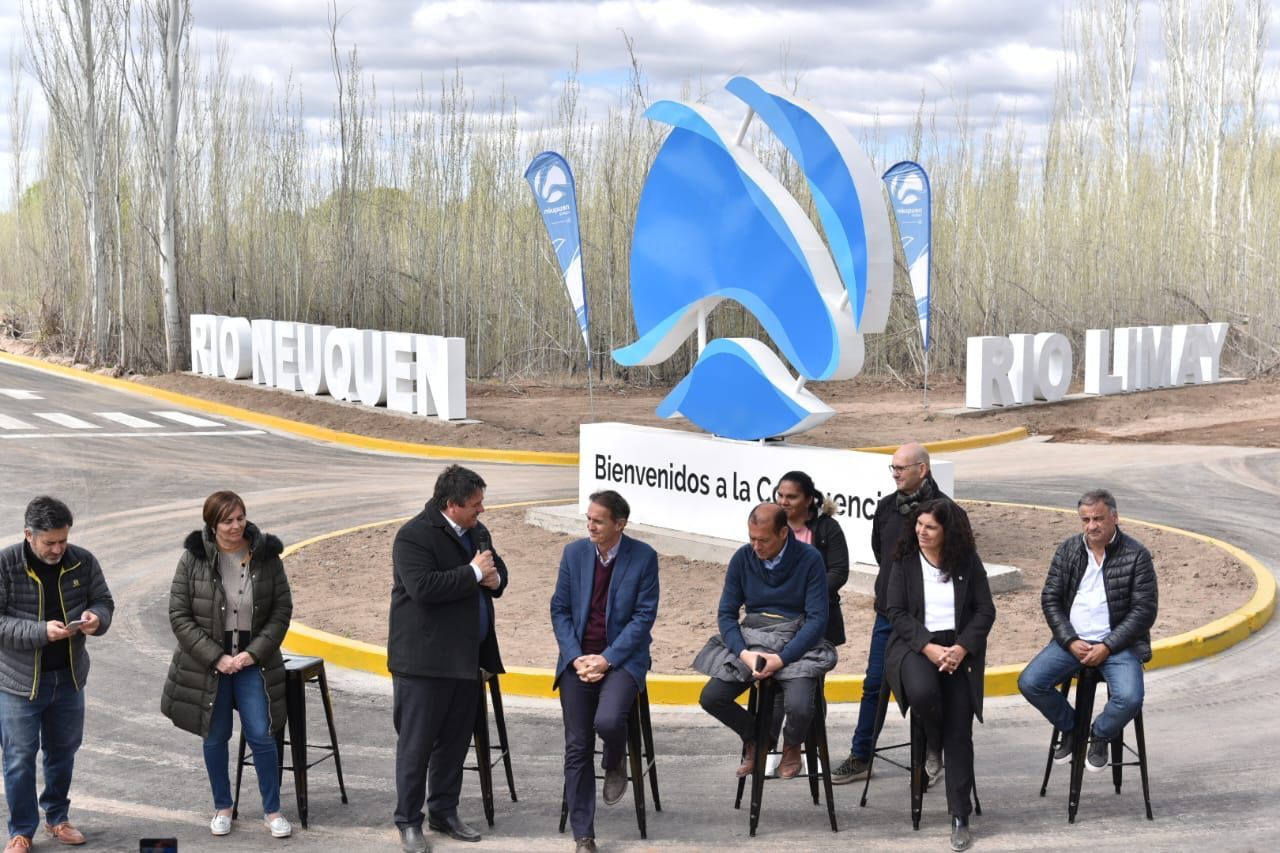 Qué le regaló Neuquén al ministro nacional Katapodis