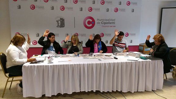 Los miembros del Deliberante aprobaron la ordenanza sobre la cerveza artesanal. Luego, enfrentaron la furia de los vecinos por el transporte urbano.