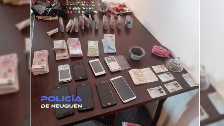 Allanaron un kiosco narco: secuestraron casi 130 mil pesos y cocaína