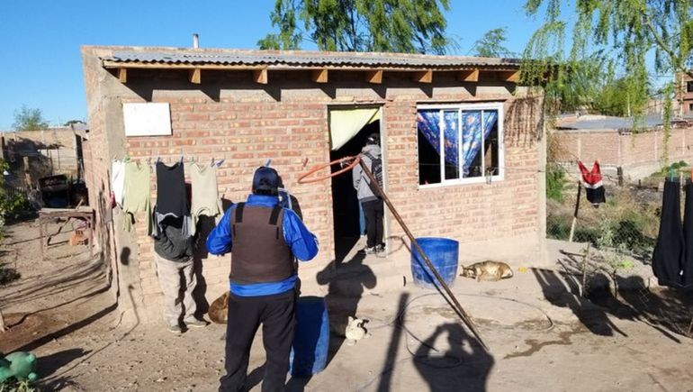 Allanamientos en Centenario y Vista Alegre para dar con los asesinos de Mauro Castillo