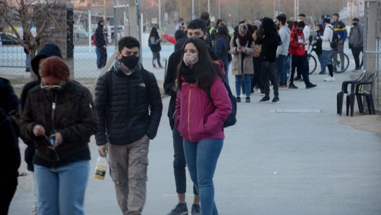 Dónde continúa la vacunación este viernes en la provincia