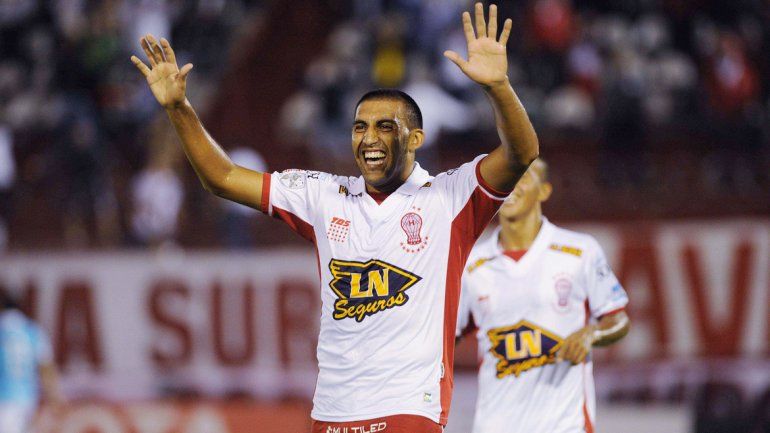 El goleador de Huracán metió el empate y la victoria transitoria.