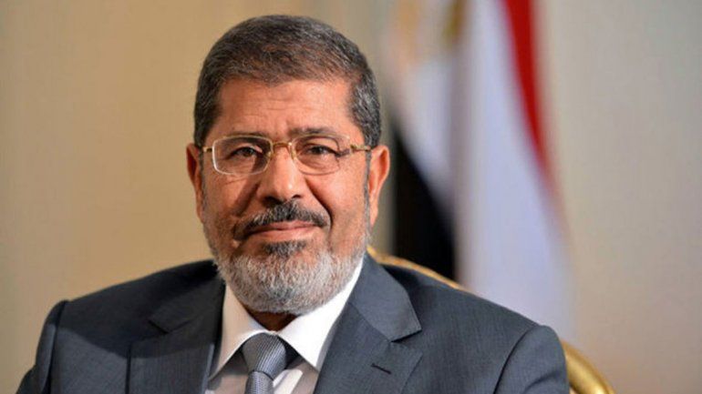 Mursi, ex presidente de Egipto, murió en pleno juicio en su contra
