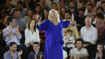 en plena pelea por las elecciones, reaparecio carrio: ¿sera candidata? en plena pelea por las elecciones, reaparecio carrio: ¿sera candidata?
