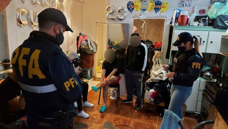 Capo narco compró fusiles y explosivos desde prisión