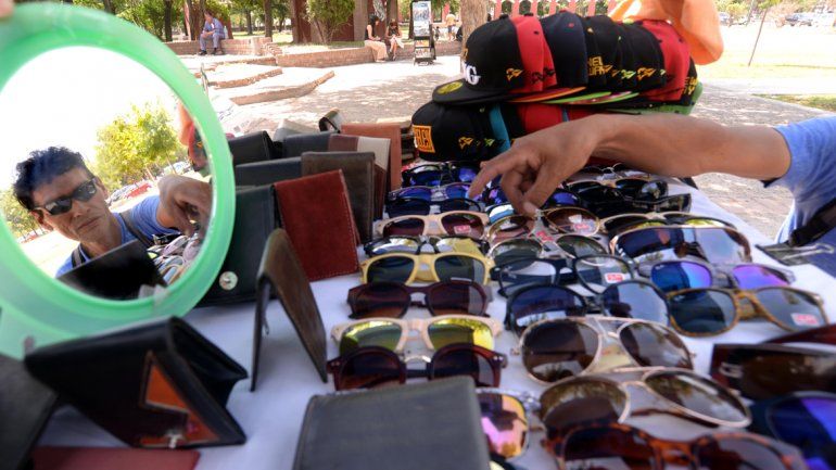 Los puestos callejeros están fuertemente regulados por ordenanza.