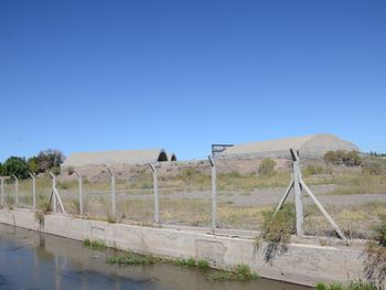 Los hangares abandonados en la ciudad de Neuquén. Los hangares abandonados en la ciudad de Neuquén.